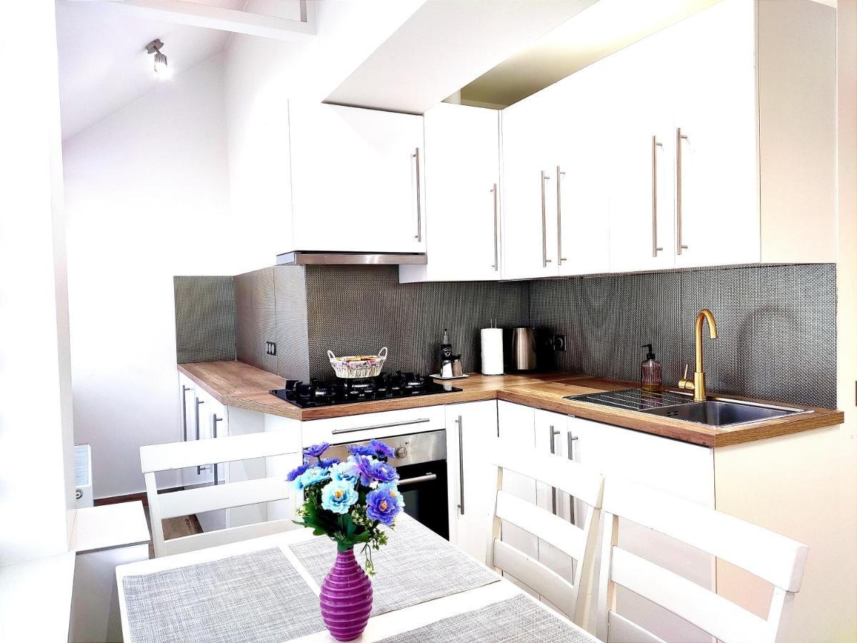 צ'יסינאו Sun Apartment Center City מראה חיצוני תמונה